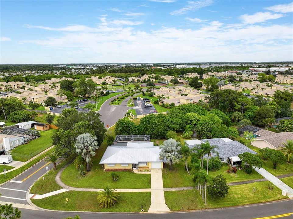 For Sale: $319,500 (3 beds, 2 baths, 1677 Square Feet)