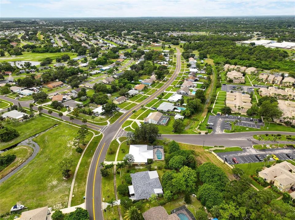 For Sale: $319,500 (3 beds, 2 baths, 1677 Square Feet)