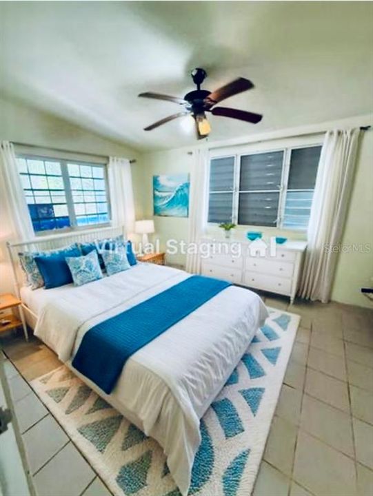 For Sale: $267,000 (3 beds, 2 baths, 797 Square Feet)