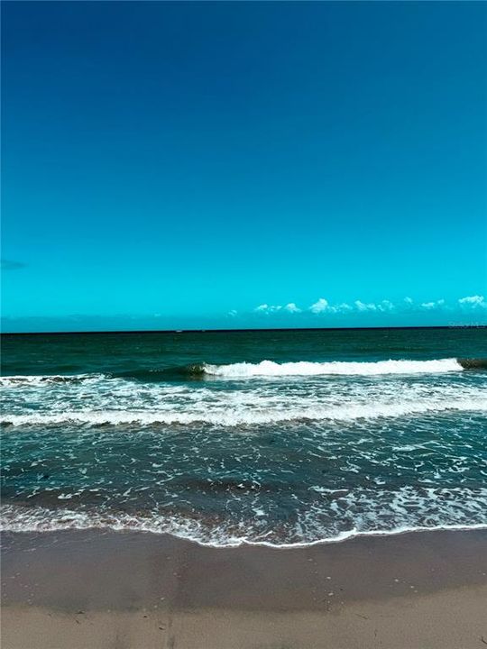 For Sale: $267,000 (3 beds, 2 baths, 797 Square Feet)