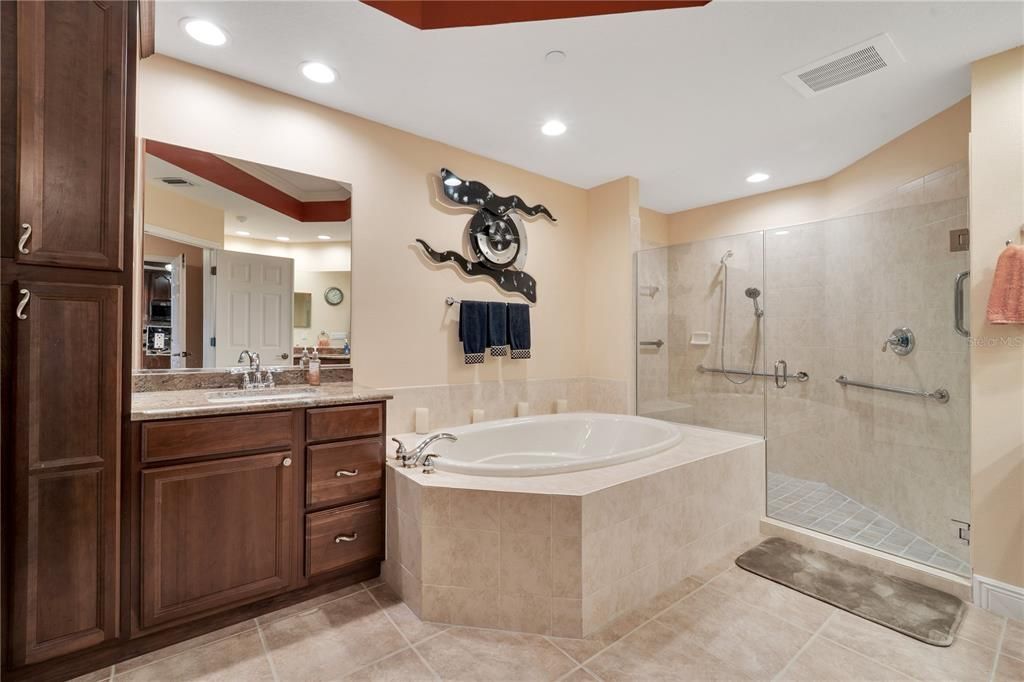 待售: $474,999 (3 贝兹, 2 浴室, 1916 平方英尺)