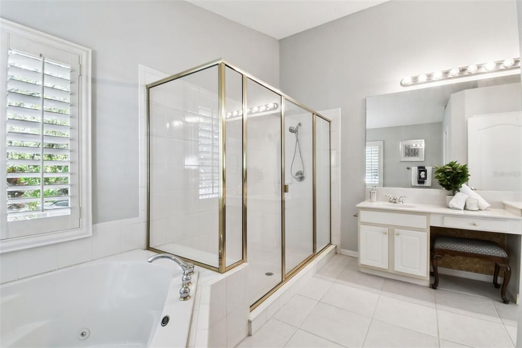 For Sale: $480,000 (3 beds, 2 baths, 2074 Square Feet)