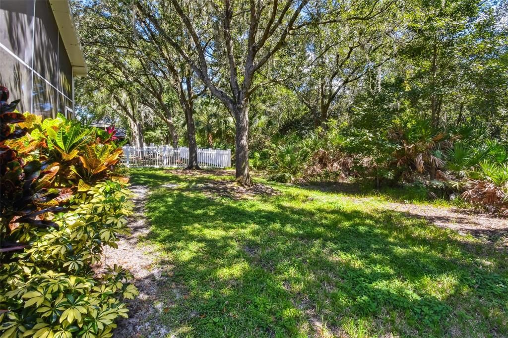 For Sale: $480,000 (3 beds, 2 baths, 2074 Square Feet)