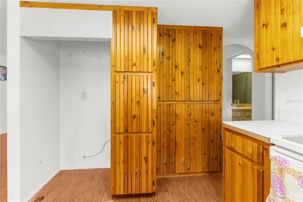 На продажу: $650,000 (2 спален, 2 ванн, 1110 Квадратных фут)