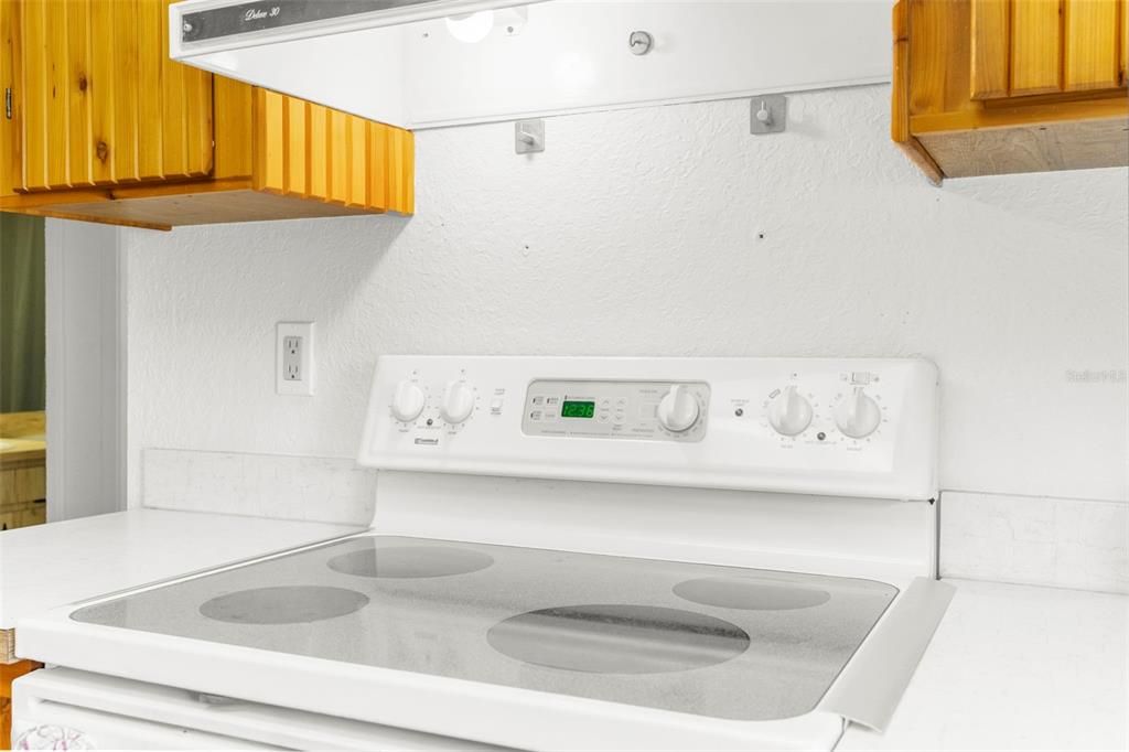 На продажу: $650,000 (2 спален, 2 ванн, 1110 Квадратных фут)