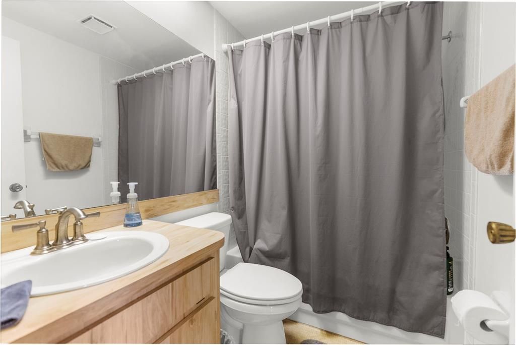 На продажу: $650,000 (2 спален, 2 ванн, 1110 Квадратных фут)