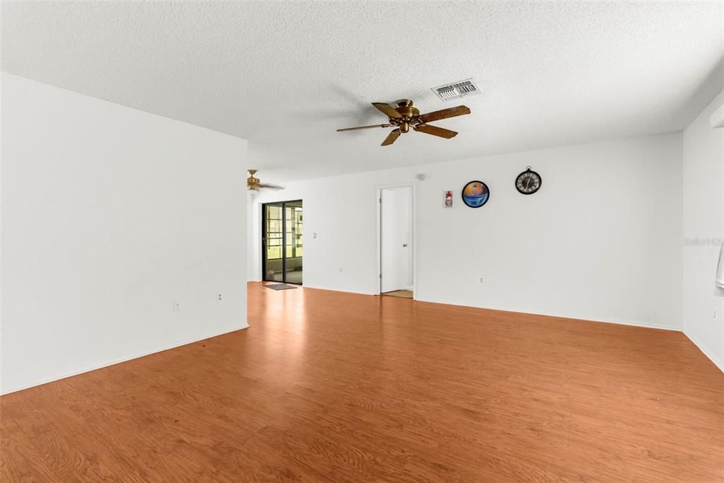 На продажу: $650,000 (2 спален, 2 ванн, 1110 Квадратных фут)