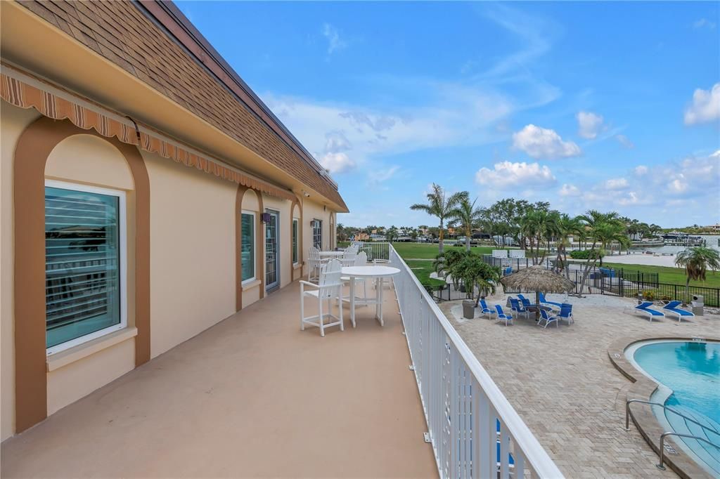 For Sale: $472,000 (2 beds, 2 baths, 1700 Square Feet)