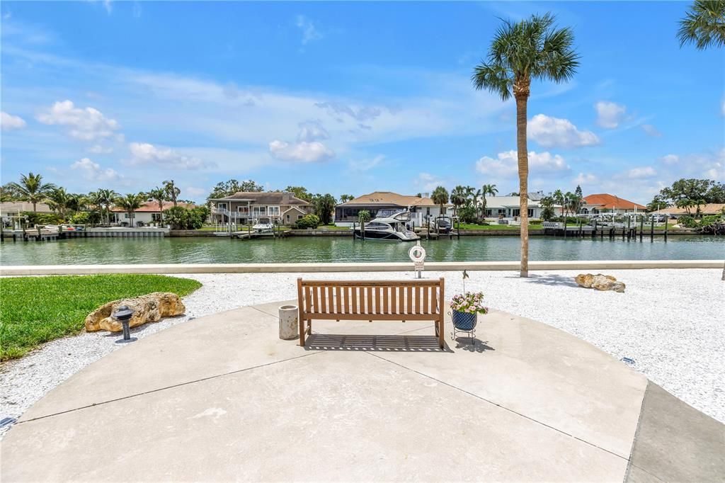 For Sale: $472,000 (2 beds, 2 baths, 1700 Square Feet)