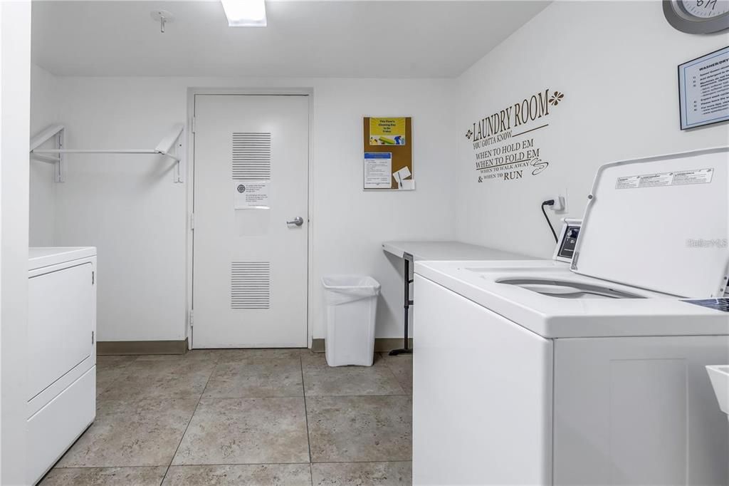 For Sale: $472,000 (2 beds, 2 baths, 1700 Square Feet)