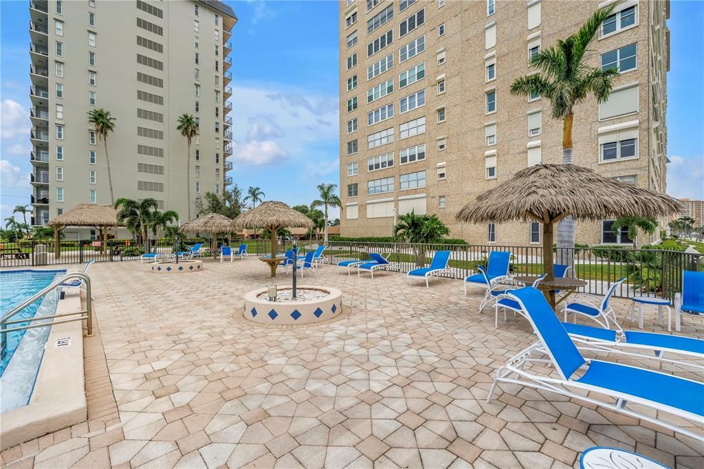 For Sale: $472,000 (2 beds, 2 baths, 1700 Square Feet)