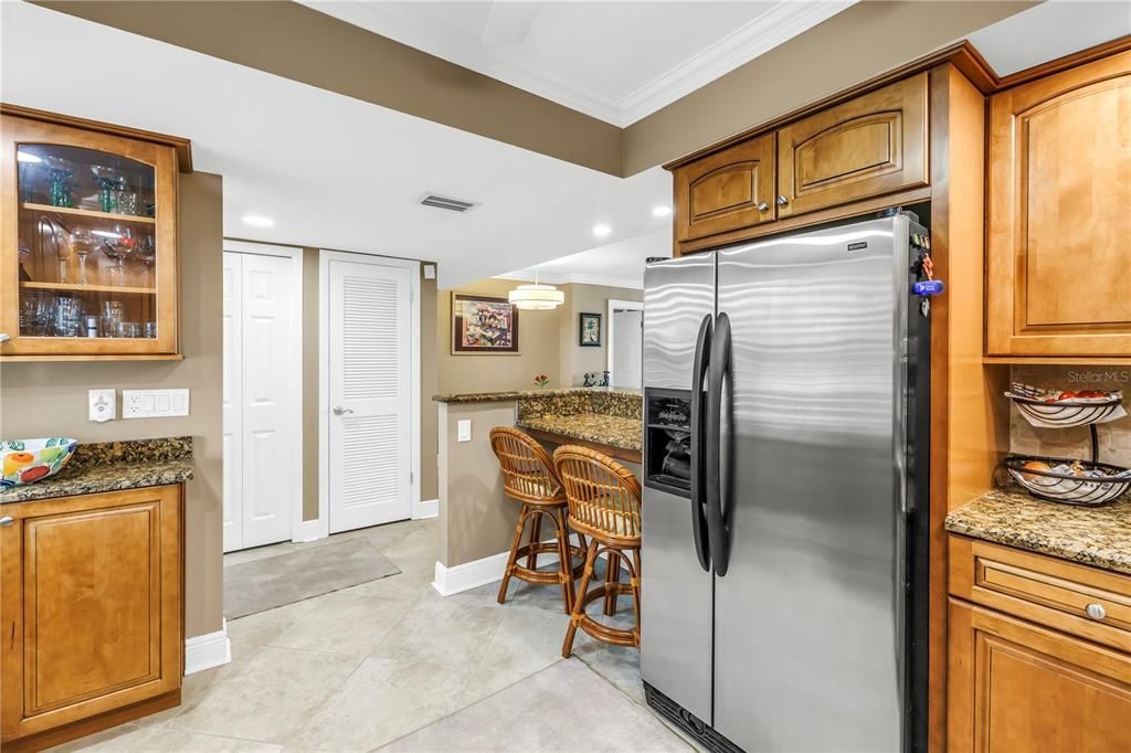 For Sale: $472,000 (2 beds, 2 baths, 1700 Square Feet)