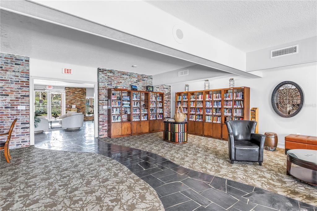 For Sale: $472,000 (2 beds, 2 baths, 1700 Square Feet)