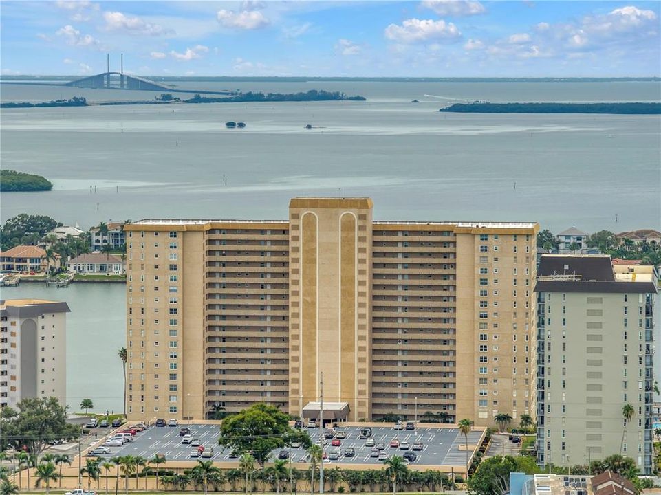 For Sale: $472,000 (2 beds, 2 baths, 1700 Square Feet)