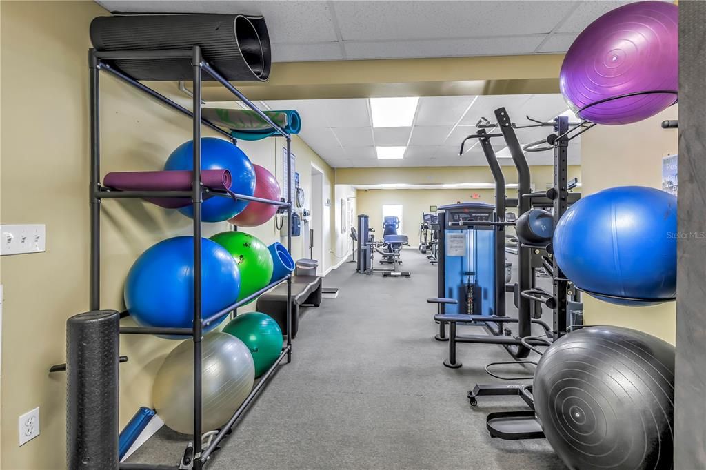 For Sale: $472,000 (2 beds, 2 baths, 1700 Square Feet)