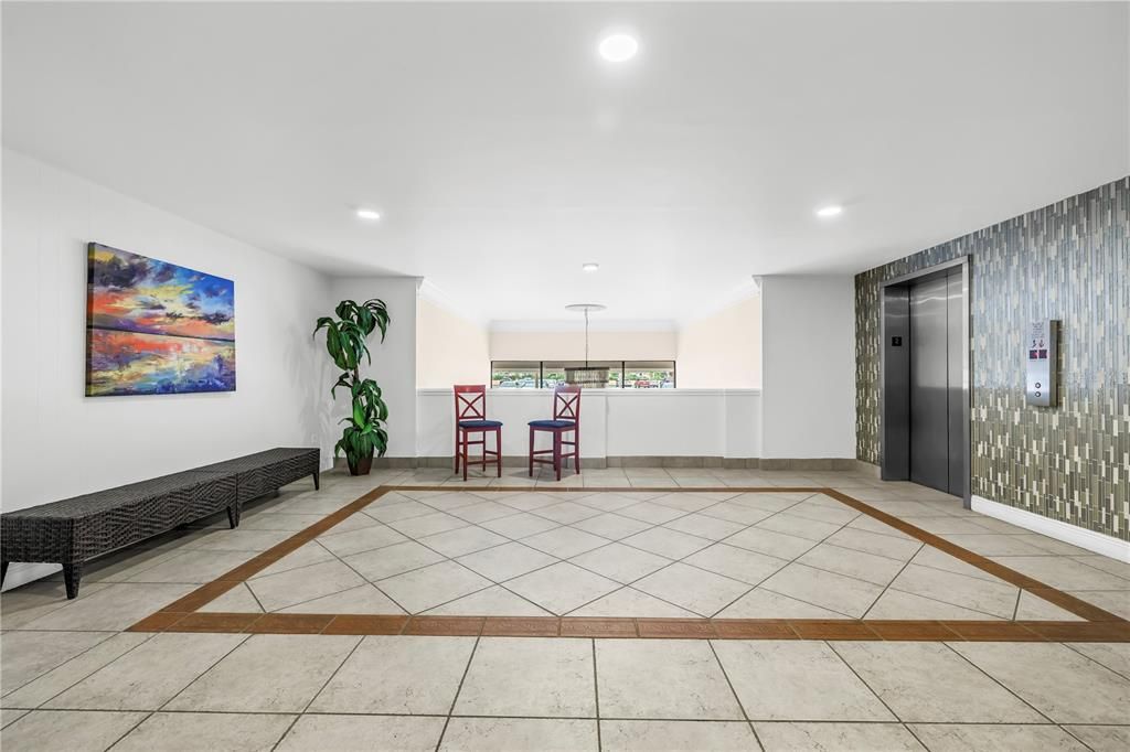 For Sale: $472,000 (2 beds, 2 baths, 1700 Square Feet)