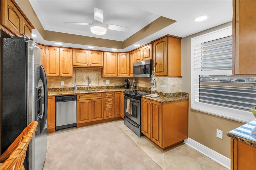 For Sale: $472,000 (2 beds, 2 baths, 1700 Square Feet)