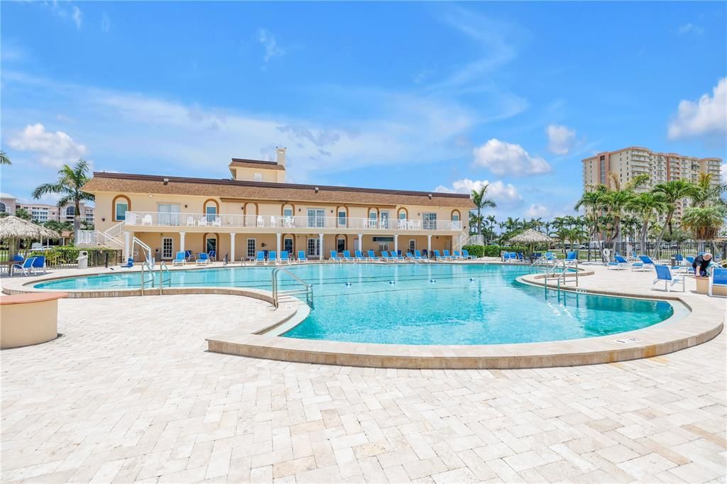 For Sale: $472,000 (2 beds, 2 baths, 1700 Square Feet)