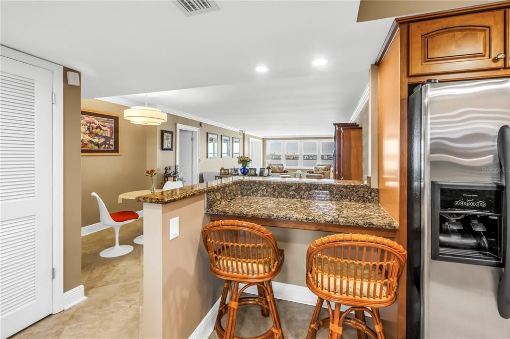 For Sale: $472,000 (2 beds, 2 baths, 1700 Square Feet)