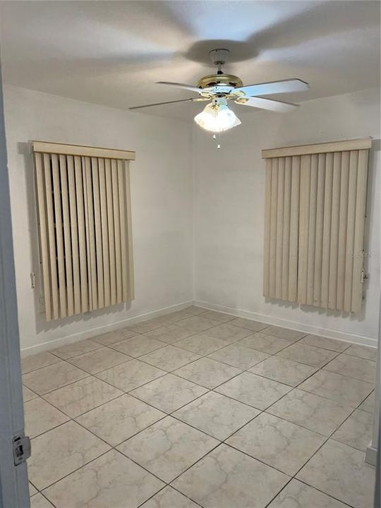 En Venta: $269,900 (2 camas, 1 baños, 940 Pies cuadrados)