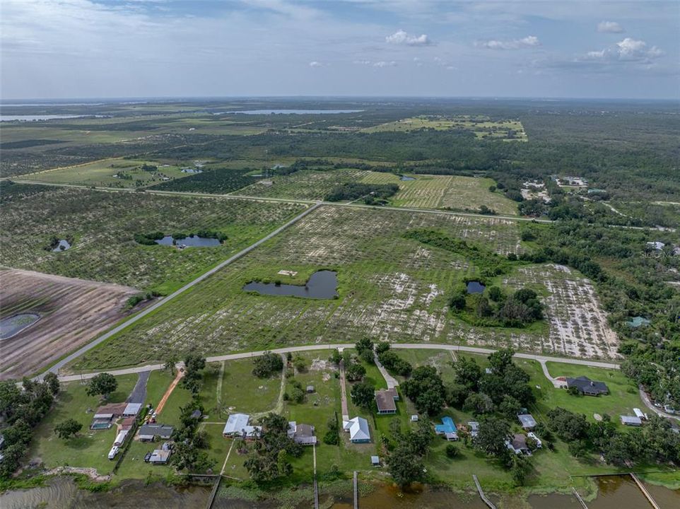 На продажу: $182,500 (6.44 acres)