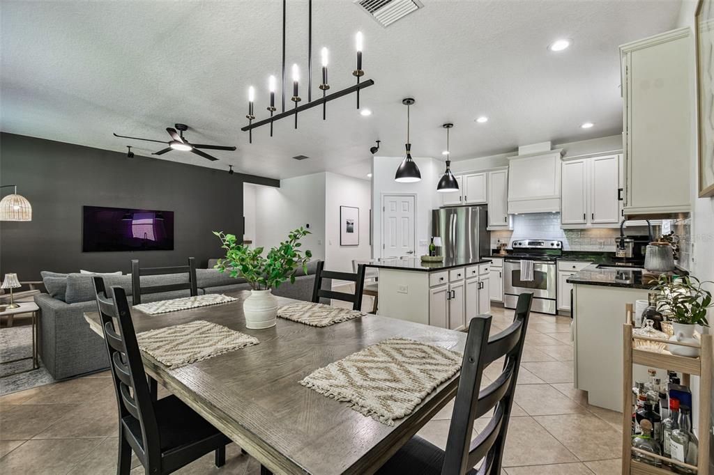 For Sale: $414,900 (4 beds, 2 baths, 1858 Square Feet)