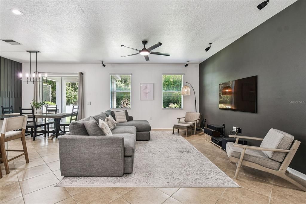 For Sale: $414,900 (4 beds, 2 baths, 1858 Square Feet)