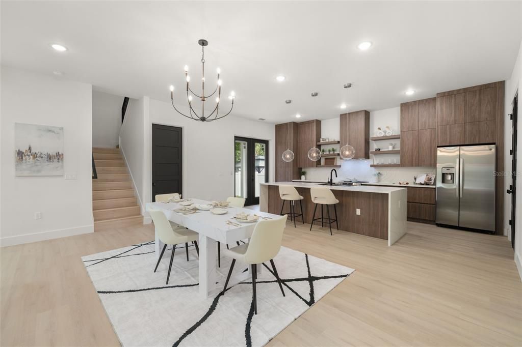 Под контрактом: $1,100,000 (4 спален, 3 ванн, 3098 Квадратных фут)