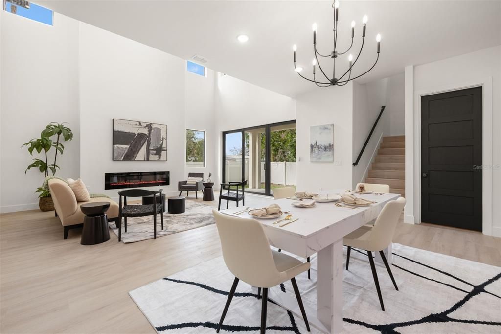 Под контрактом: $1,100,000 (4 спален, 3 ванн, 3098 Квадратных фут)