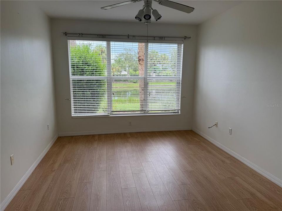 待售: $245,000 (2 贝兹, 2 浴室, 1336 平方英尺)