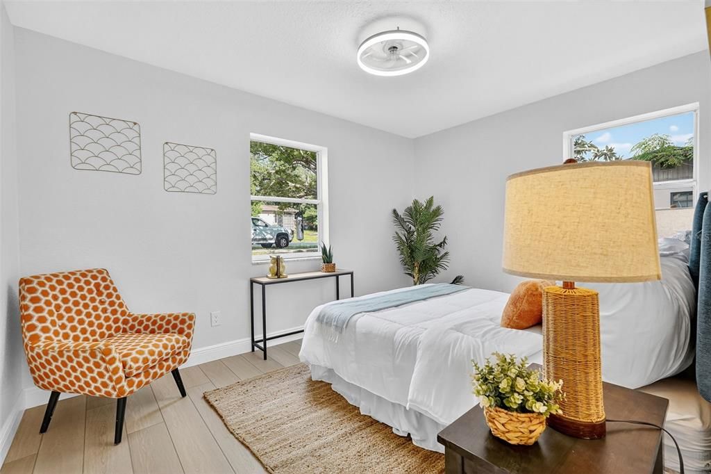 Под контрактом: $205,000 (2 спален, 1 ванн, 874 Квадратных фут)