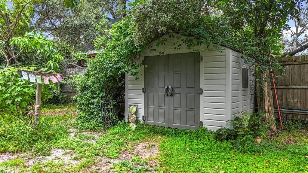 En Venta: $399,000 (0.46 acres)