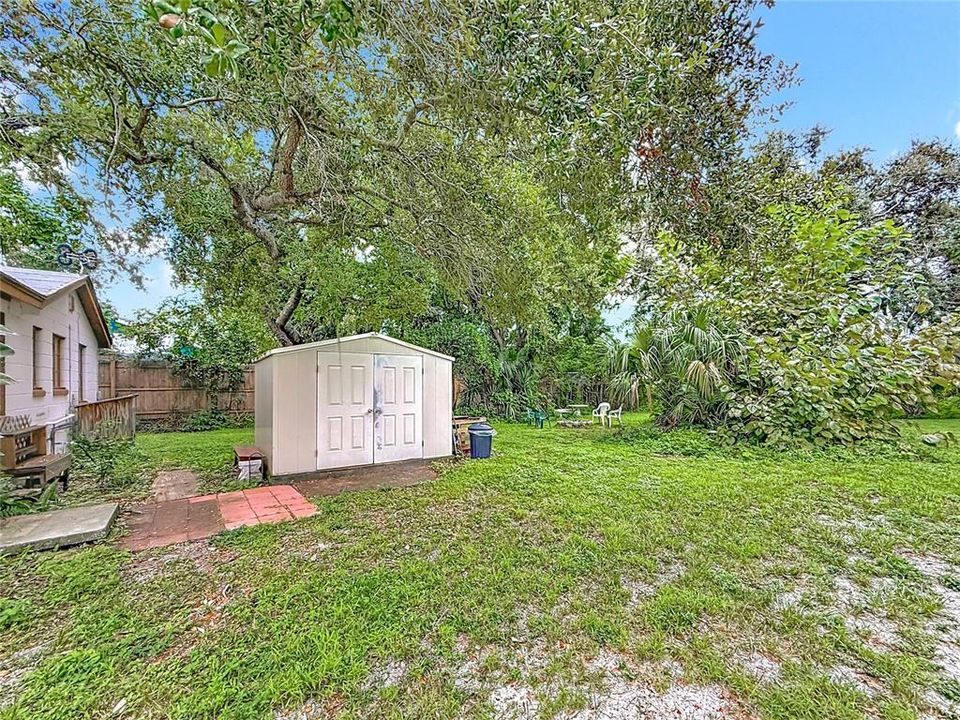 En Venta: $399,000 (0.46 acres)