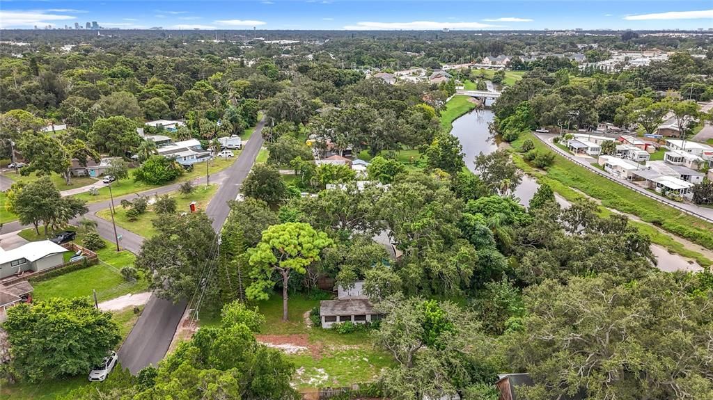 En Venta: $399,000 (0.46 acres)