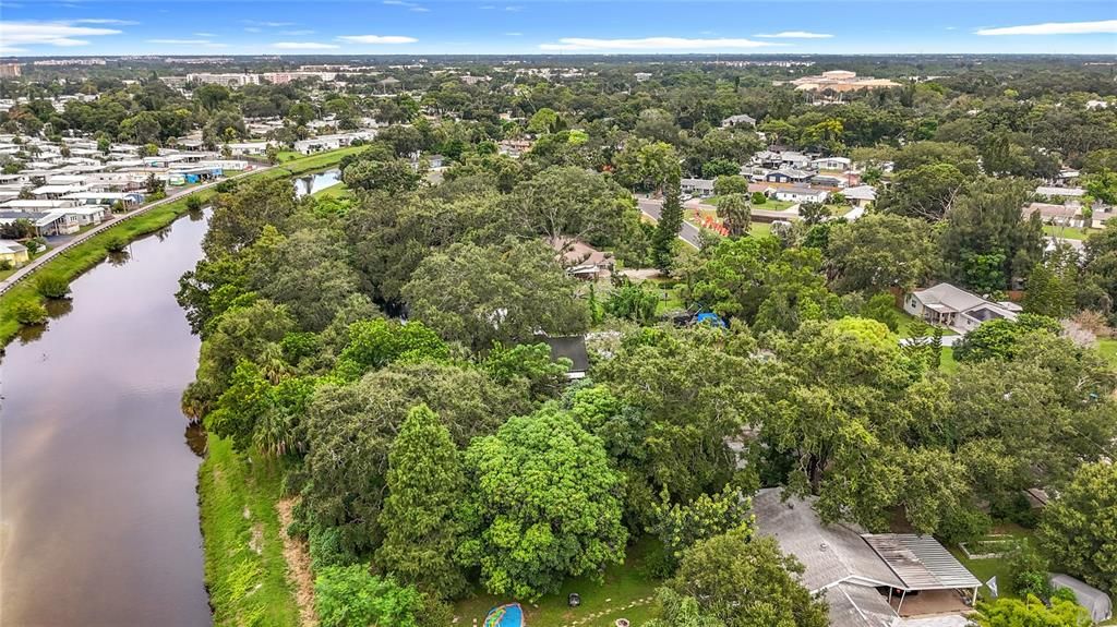 En Venta: $399,000 (0.46 acres)