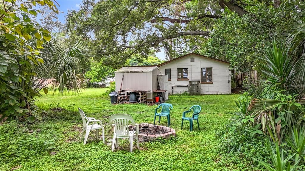 En Venta: $399,000 (0.46 acres)