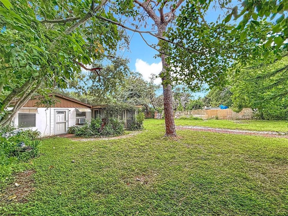 En Venta: $399,000 (0.46 acres)