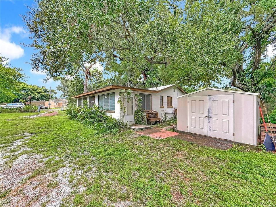 En Venta: $399,000 (0.46 acres)