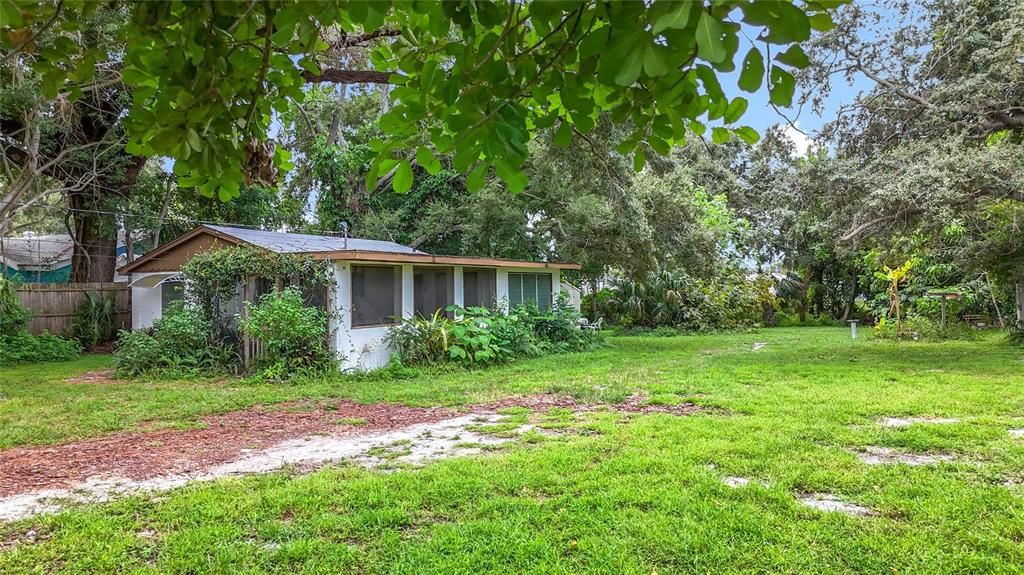 En Venta: $399,000 (0.46 acres)