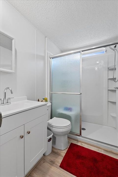 合同活跃: $199,000 (3 贝兹, 2 浴室, 1512 平方英尺)