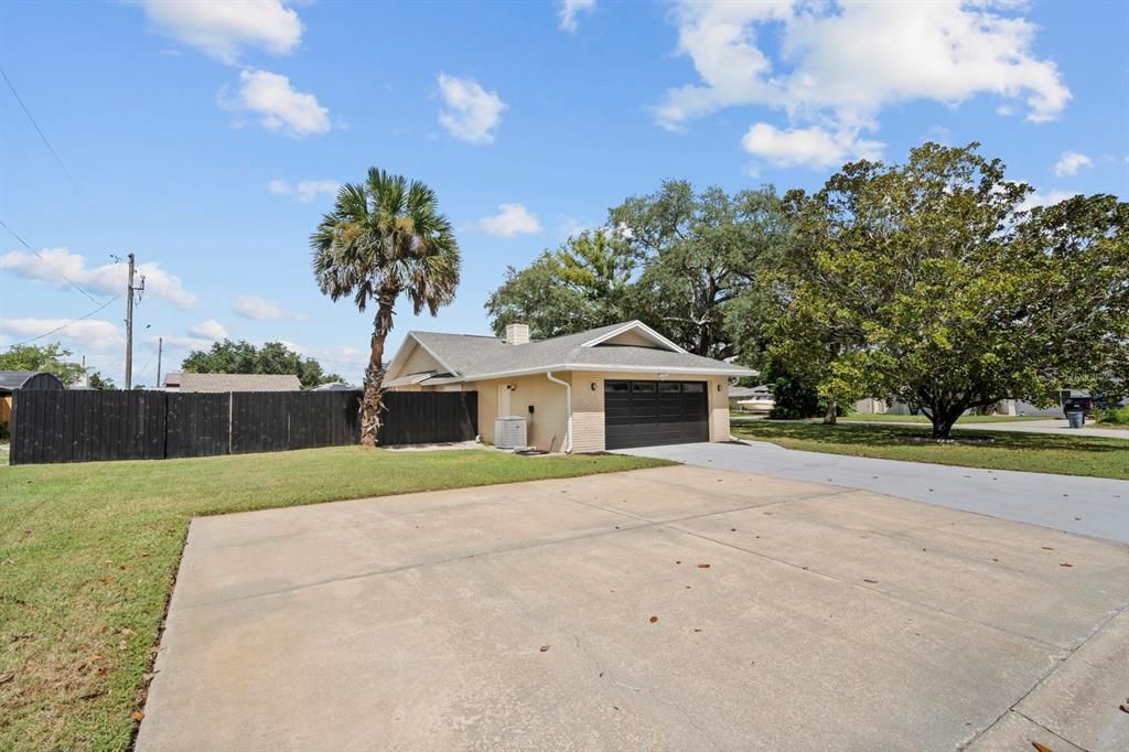 На продажу: $564,900 (4 спален, 2 ванн, 2426 Квадратных фут)