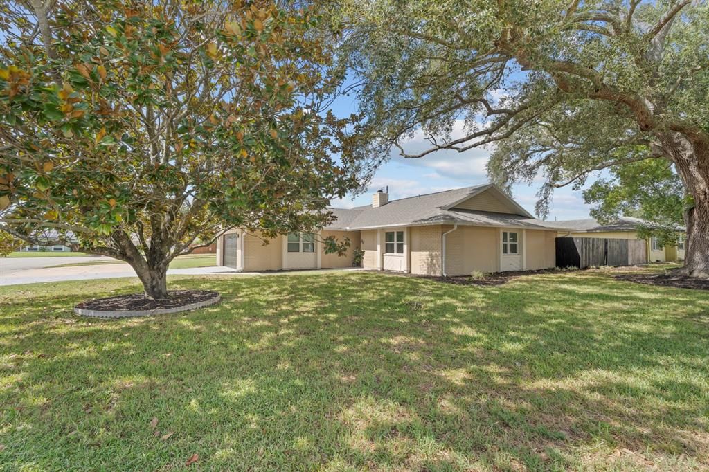 На продажу: $564,900 (4 спален, 2 ванн, 2426 Квадратных фут)