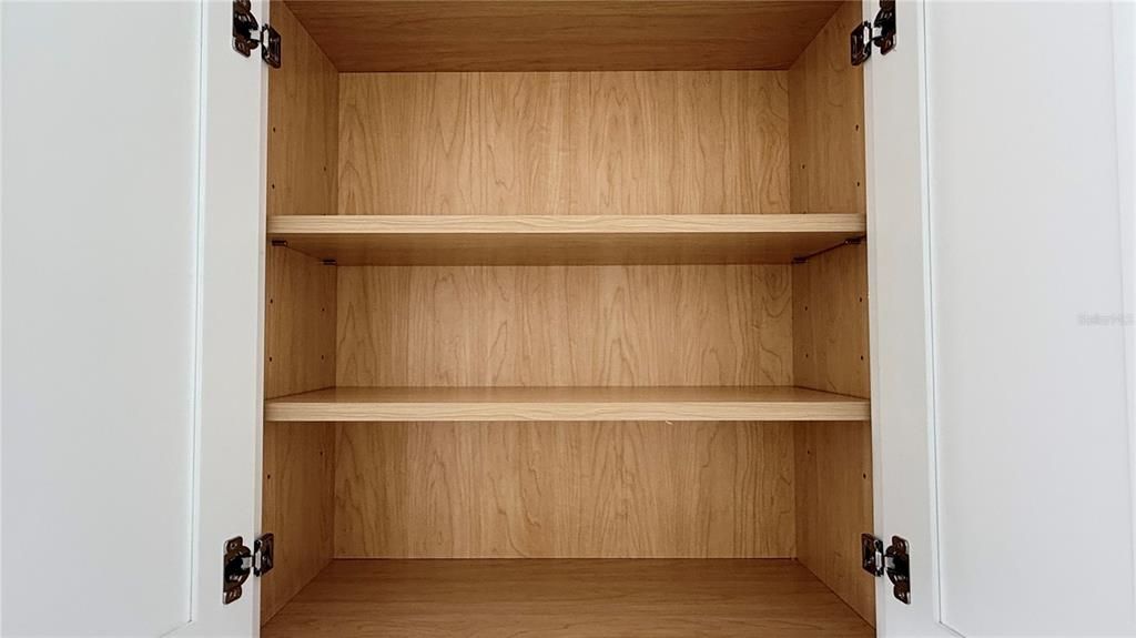 For Sale: $253,800 (3 beds, 2 baths, 1394 Square Feet)