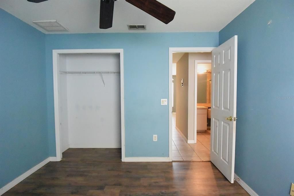 For Sale: $226,000 (4 beds, 2 baths, 1494 Square Feet)