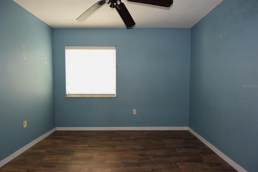 For Sale: $226,000 (4 beds, 2 baths, 1494 Square Feet)