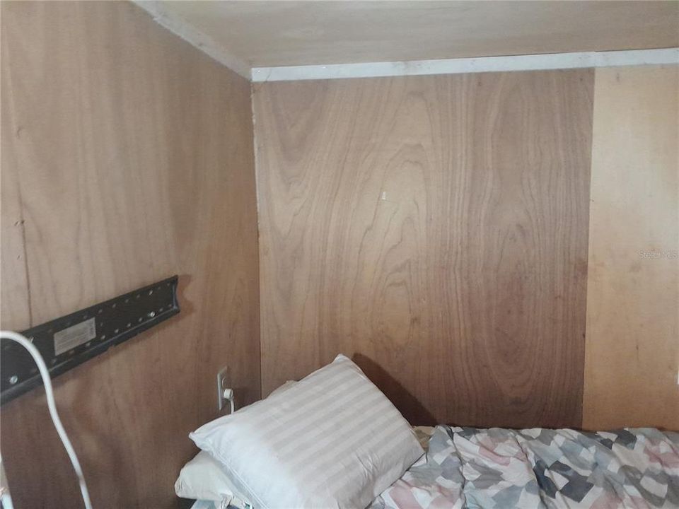 For Sale: $425,000 (3 beds, 3 baths, 840 Square Feet)