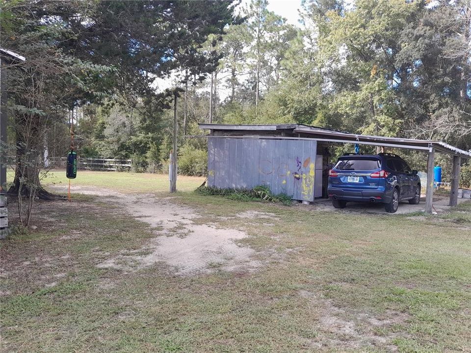 For Sale: $425,000 (3 beds, 3 baths, 840 Square Feet)