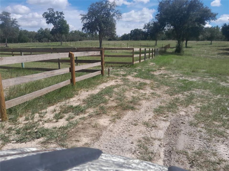 For Sale: $425,000 (3 beds, 3 baths, 840 Square Feet)