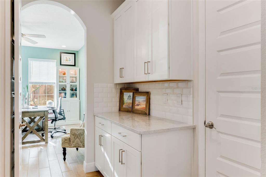 出租: $5,500 (5 贝兹, 3 浴室, 3910 平方英尺)