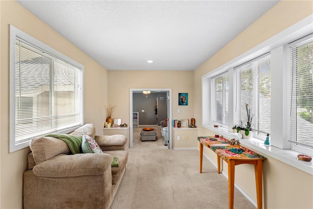 На продажу: $999,000 (5 спален, 3 ванн, 3453 Квадратных фут)